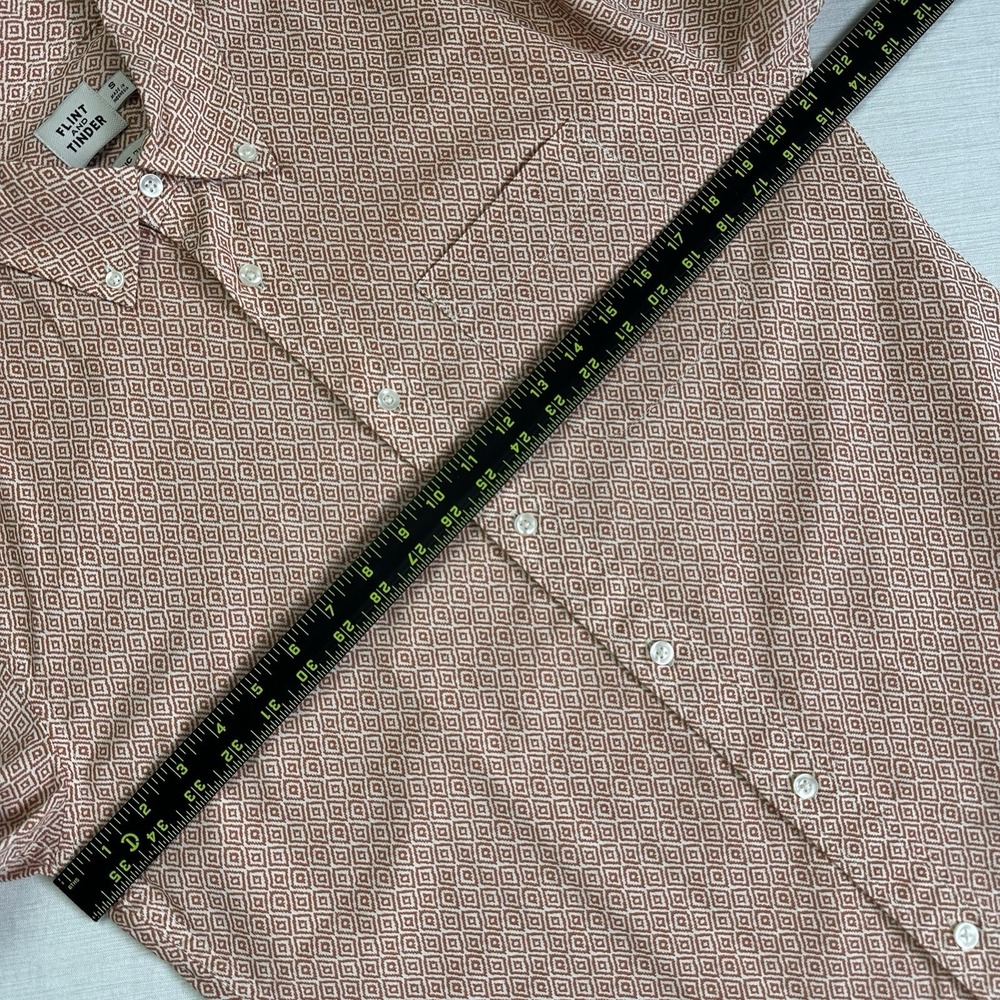Flint and Tinder Classic Fit Geometric Print Button Down Shirt Men S Clay AOP - Picture 6 of 11